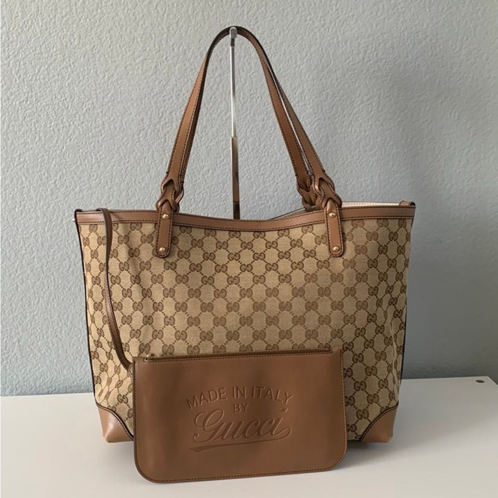 Gucci tote with detachable pouch